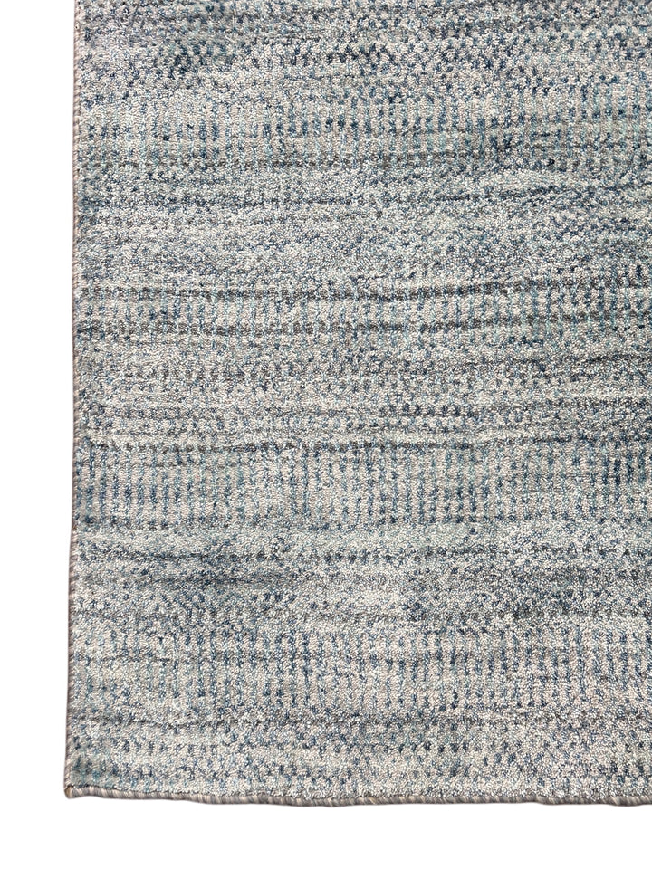 Silver Mist – Soft Blue &amp; Silver Gray Modern Textured Rug – 5’2” x 7’1”