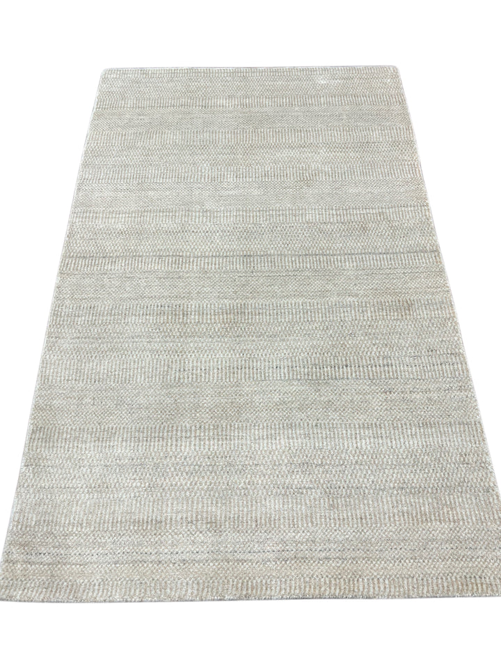 Ivory Dune – Ivory &amp; Light Beige Modern Textured Rug – 3’0” x 5’0”