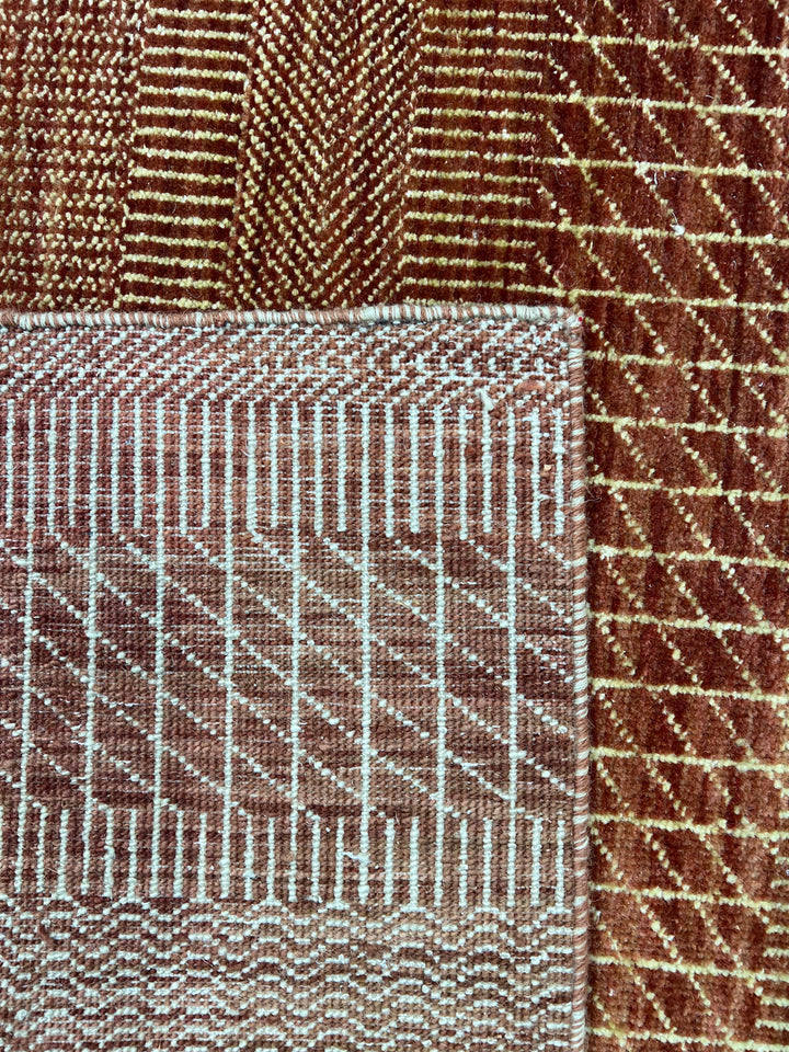 Terra Rhythm – Rust &amp; Sand Geometric Striped Modern Rug – 4’3” x 6’7”