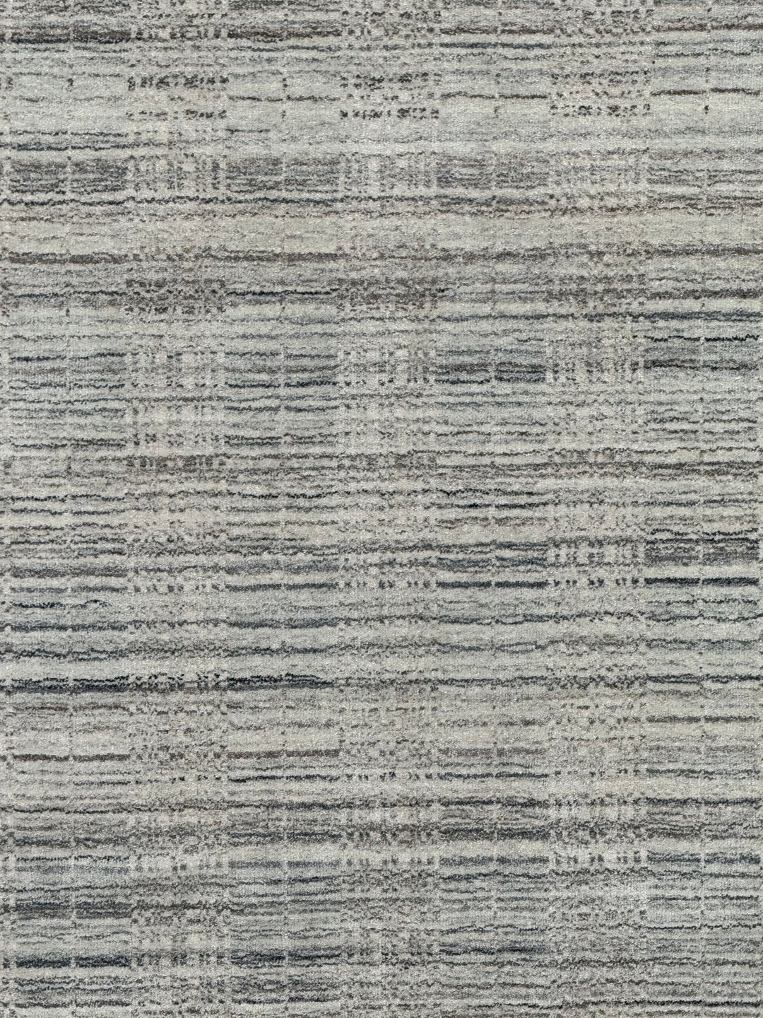 Avelune – Ivory &amp; Silver Gray Abstract Textured Modern Rug – 5’3” x 7’0”