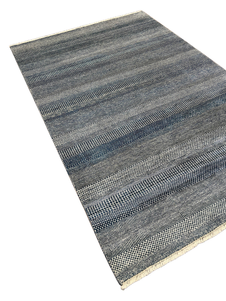 Indigo Cadence – Navy Blue &amp; Ivory Geometric Striped Modern Rug – 6’0” x 9’0”