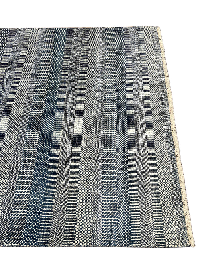 Indigo Cadence – Navy Blue &amp; Ivory Geometric Striped Modern Rug – 6’0” x 9’0”