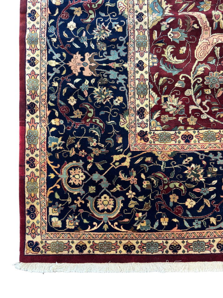 Handcrafted Traditional Floral Wool Rug – Burgundy &amp; Navy 10’1” x 13’7”