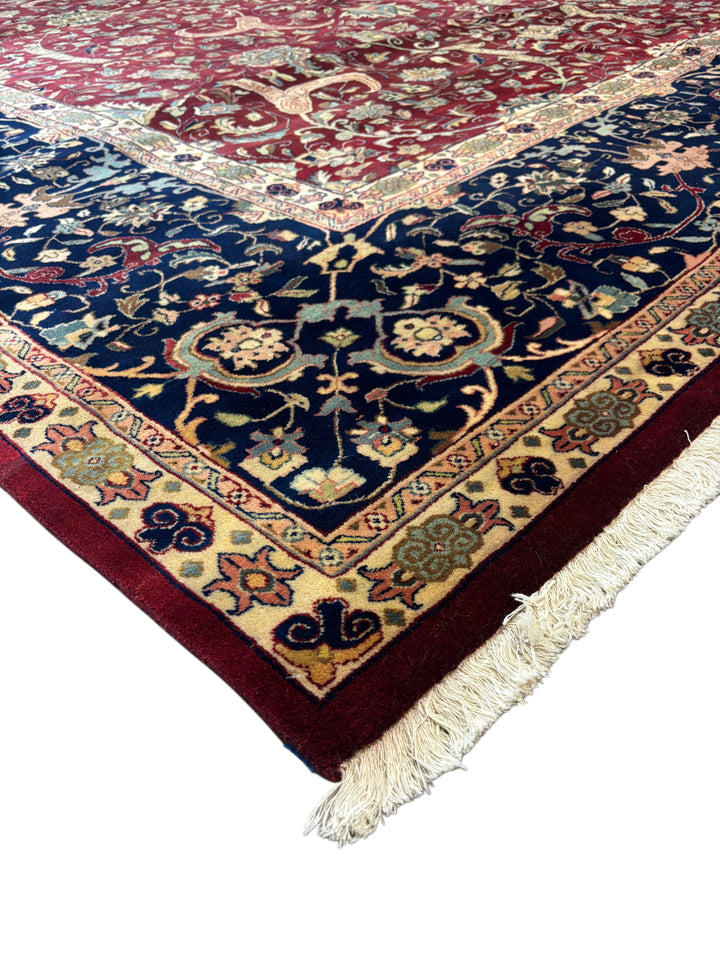 Handcrafted Traditional Floral Wool Rug – Burgundy &amp; Navy 10’1” x 13’7”