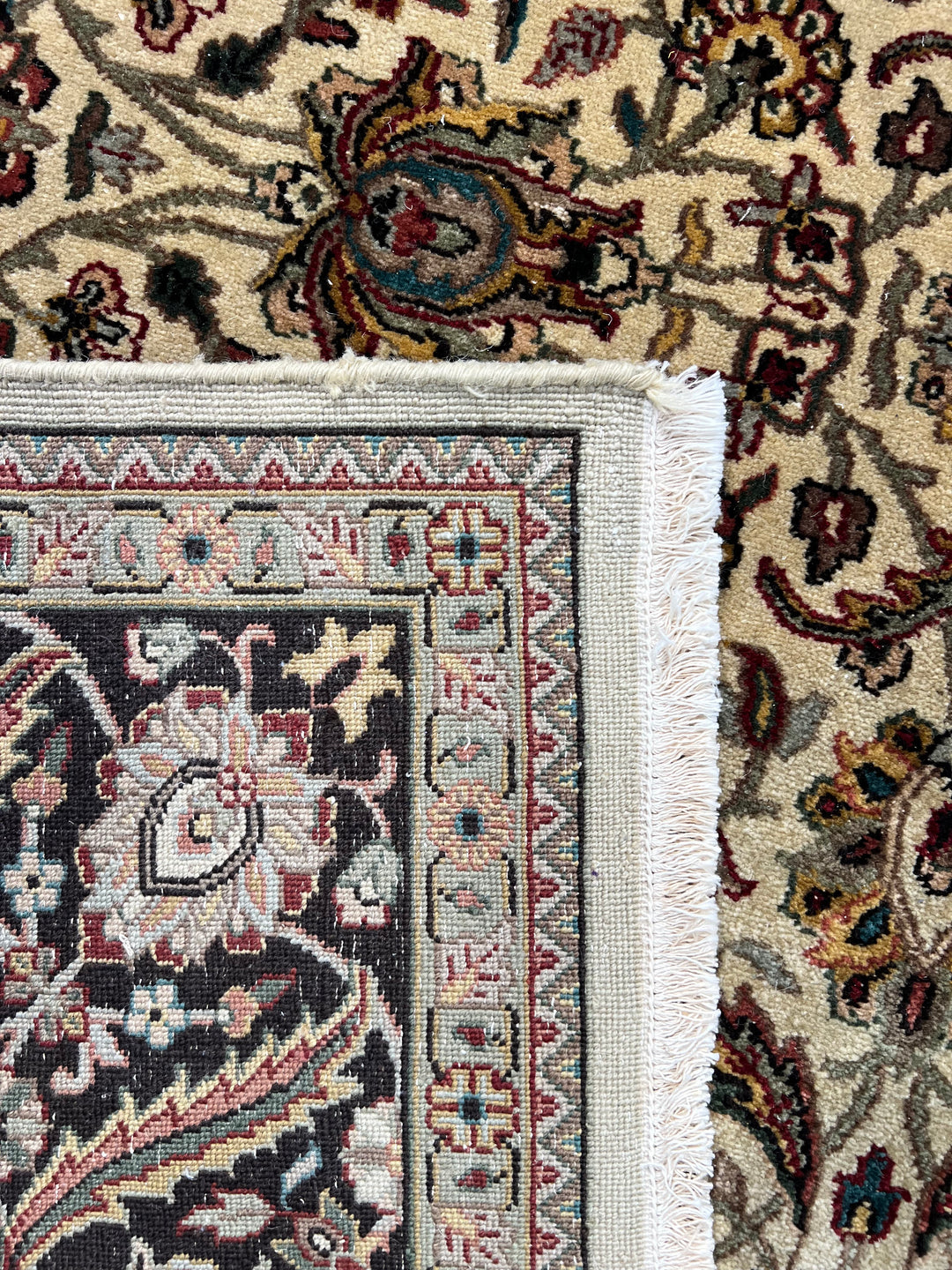 Majestic Garden - Ivory &amp; Black Traditional Floral Rug – 5’8” x 8’6”