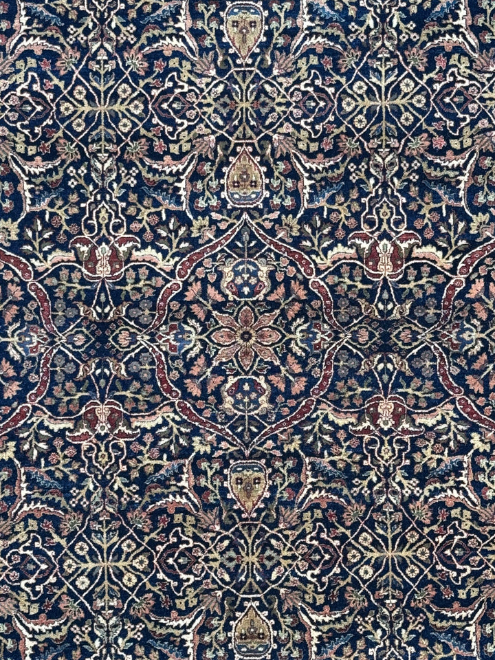 Midnight Royal Heritage – Navy Blue &amp; Ivory Traditional Floral Rug – 6’1” x 8’10”