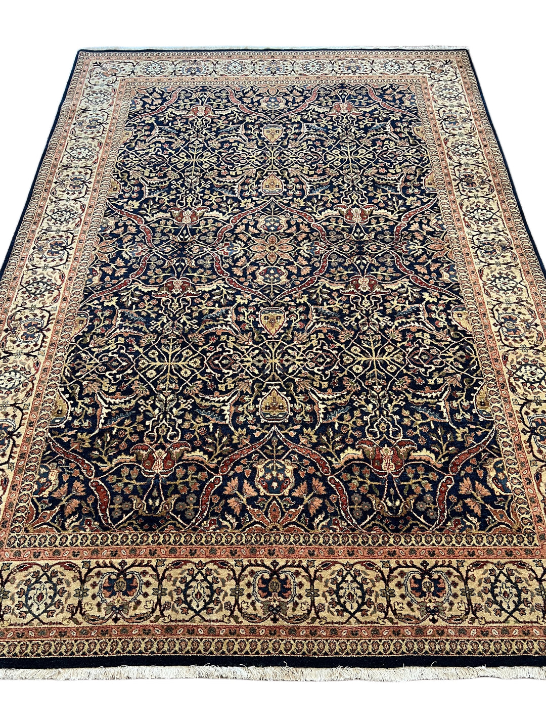Midnight Royal Heritage – Navy Blue &amp; Ivory Traditional Floral Rug – 6’1” x 8’10”