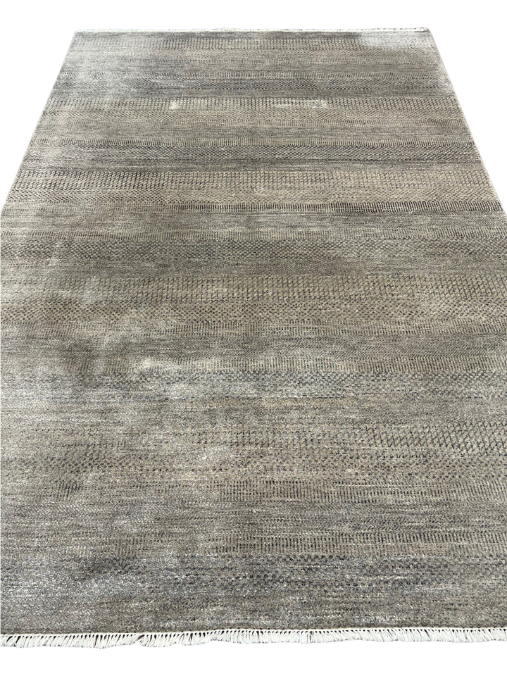 Ashen Strata – Contemporary Grey &amp; Taupe Textured Area Rug – 6&