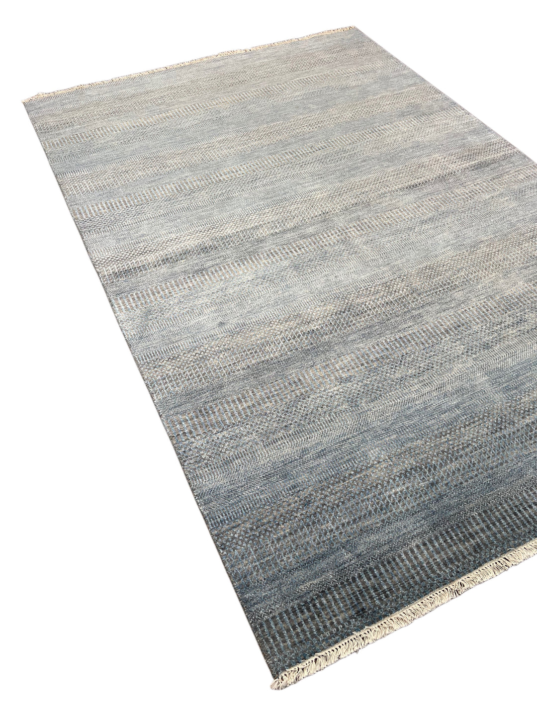 Slate Reverie – Contemporary Blue Grey Textured Area Rug – 6’1” x 8’10”