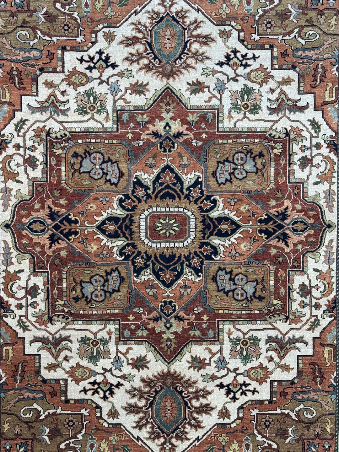 Imperial Rust – Traditional Heriz Design Rug in Rust, Ivory &amp; Navy Blue | 9’0” × 11’11”