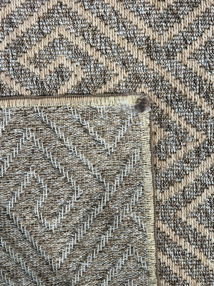 Misty Cadence – Grey Contemporary Textured Polypropylene Carpet – 9’2” x 11’6”
