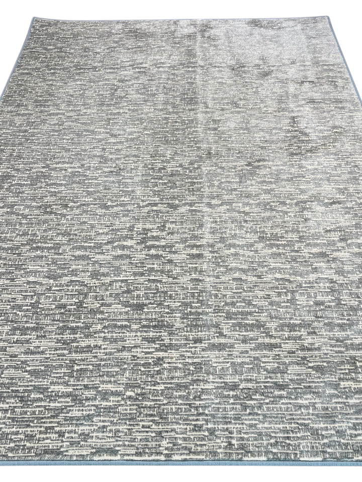 Blue Grey &amp; Ivory Abstract Textured Polypropylene Carpet – Slate Whisper – 7’0” x 9’10”