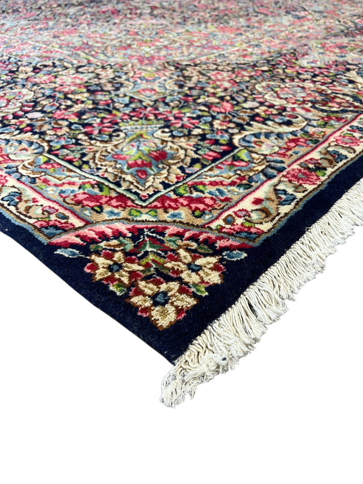 Floral Medallion Design Kerman Style Wool Rug – 9’9” x 12’10”