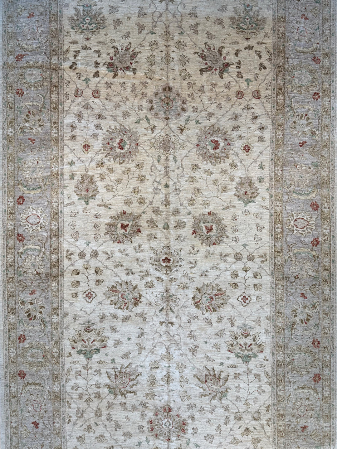 Ivory Elysian – Oversized Ivory &amp; Sage Agra Style Rug | 10’1” × 18’9”
