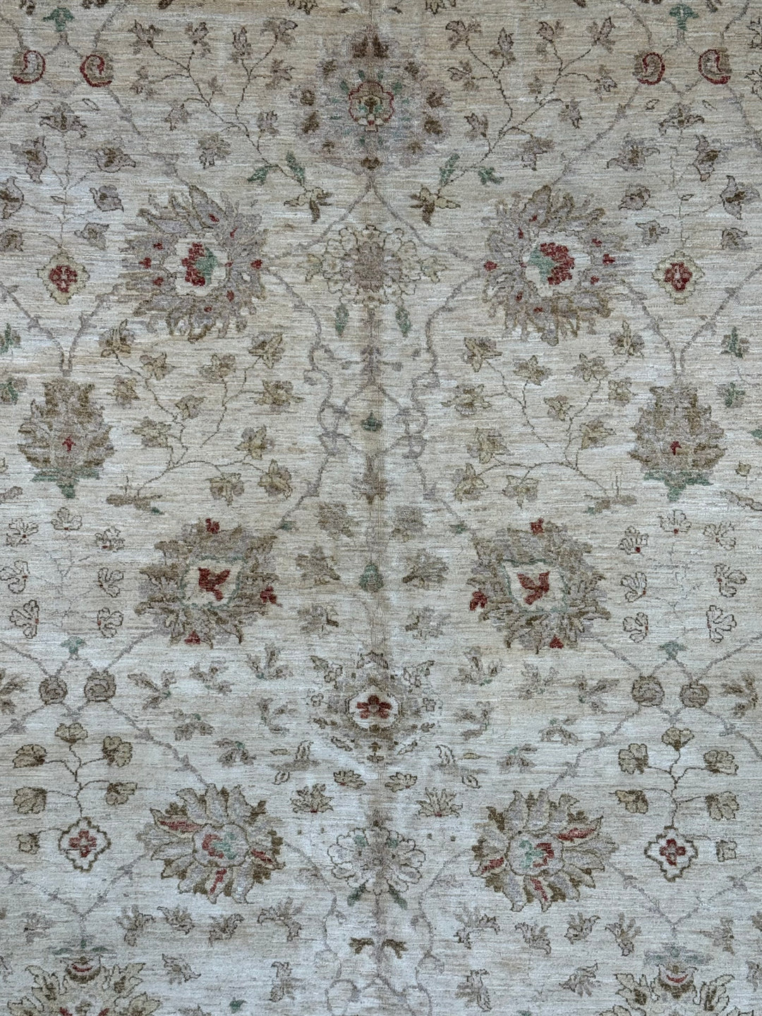 Ivory Elysian – Oversized Ivory &amp; Sage Agra Style Rug | 10’1” × 18’9”