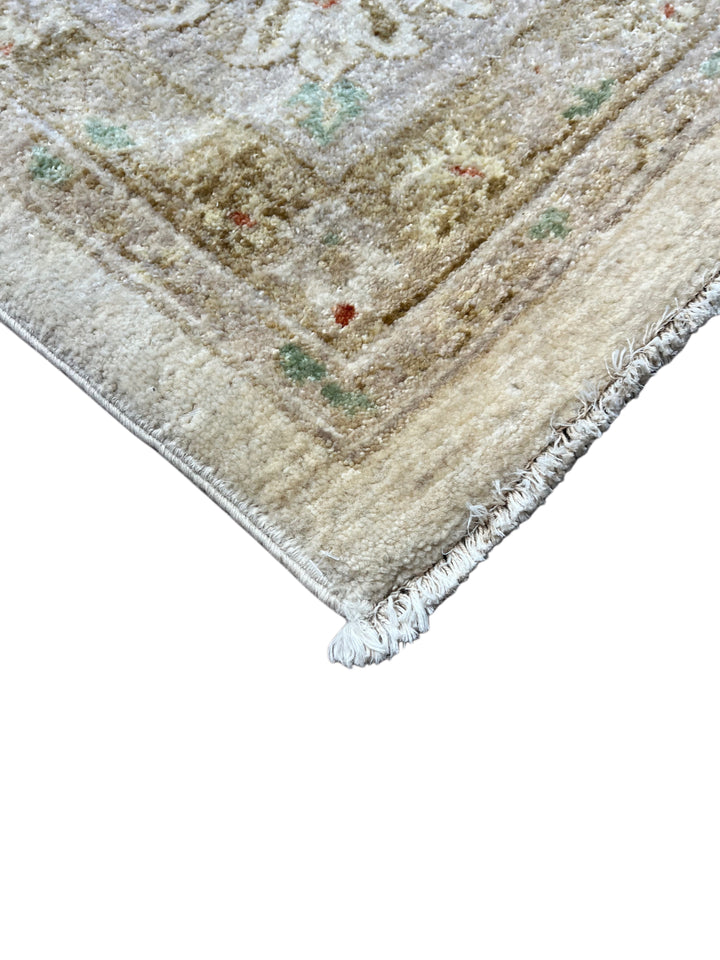 Ivory Elysian – Oversized Ivory &amp; Sage Agra Style Rug | 10’1” × 18’9”