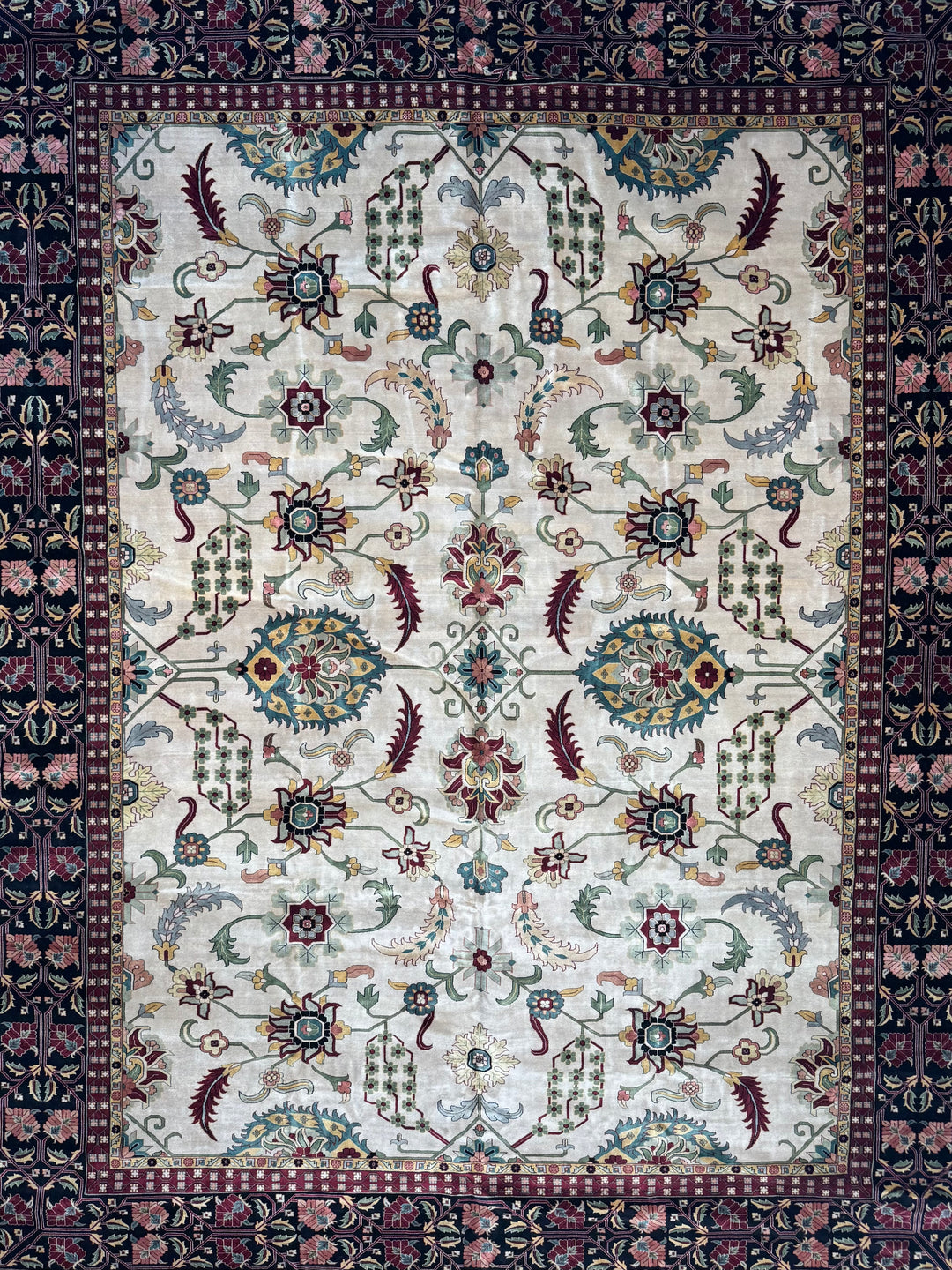 Noir Botanica – Ivory &amp; Black Floral Traditional Style Rug | 11’10” × 15’4”