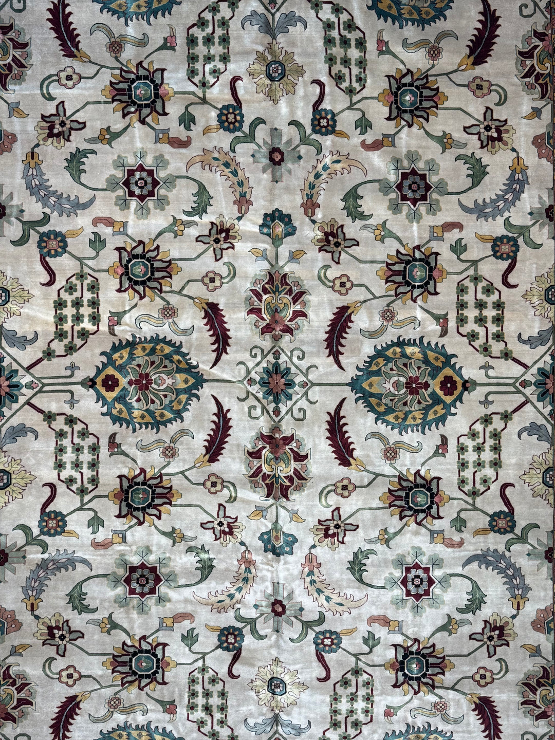 Noir Botanica – Ivory &amp; Black Floral Traditional Style Rug | 11’10” × 15’4”