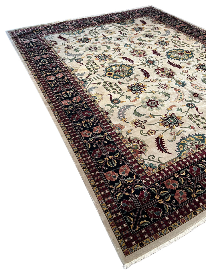 Noir Botanica – Ivory &amp; Black Floral Traditional Style Rug | 11’10” × 15’4”