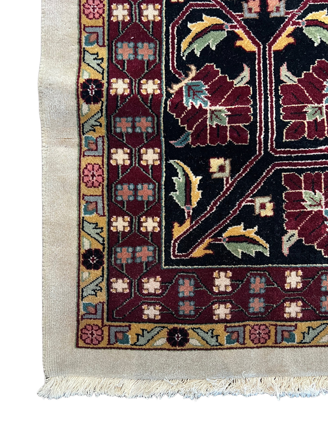 Noir Botanica – Ivory &amp; Black Floral Traditional Style Rug | 11’10” × 15’4”