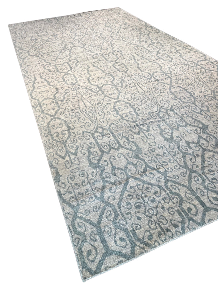 Frozen River – Ice Blue &amp; Silver Grey Geometric Modern Style Rug | 10’2” × 20’5”