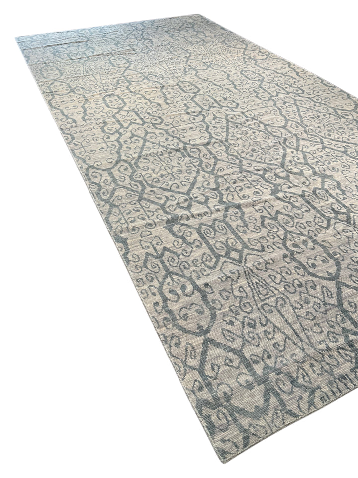 Frozen River – Ice Blue &amp; Silver Grey Geometric Modern Style Rug | 10’2” × 20’5”