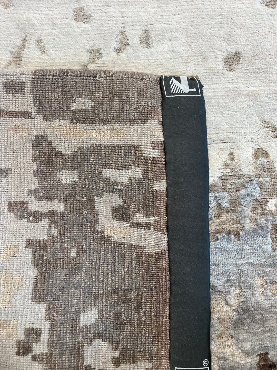 Ashen Mirage – Silver Grey, Taupe &amp; Charcoal Abstract Modern Style Rug | 12’0” × 17’10”