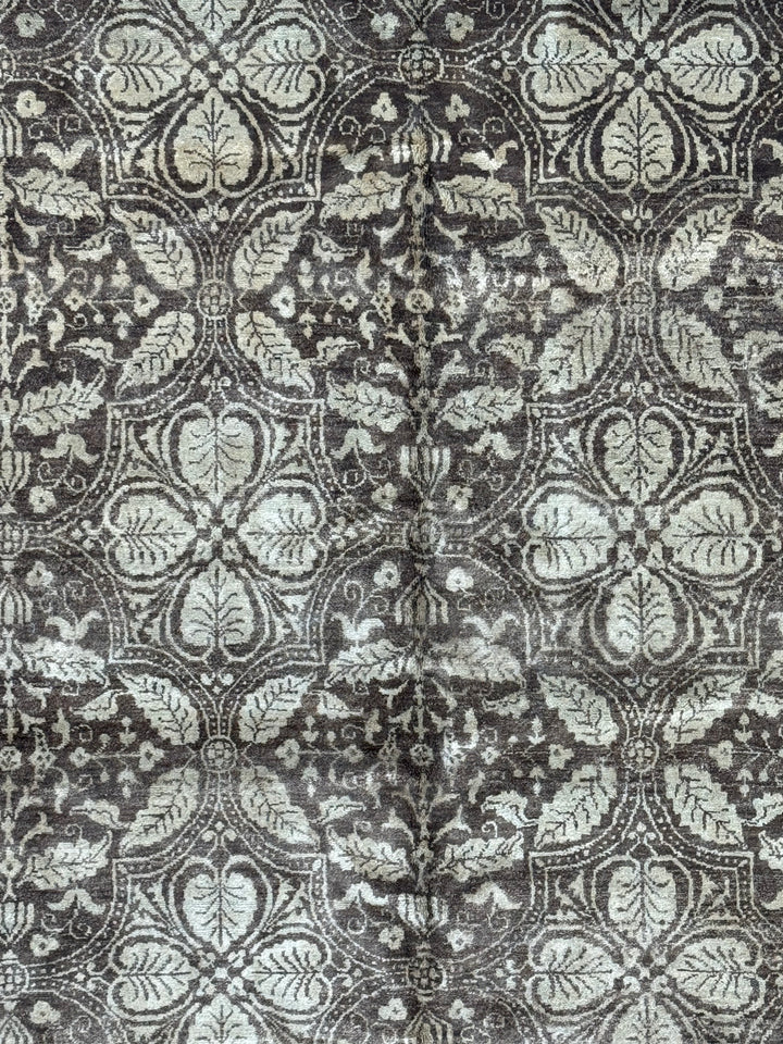 Noir Fleur – Charcoal &amp; Ivory Grey Floral Geometric Style Rug | 11’9” × 15’1”