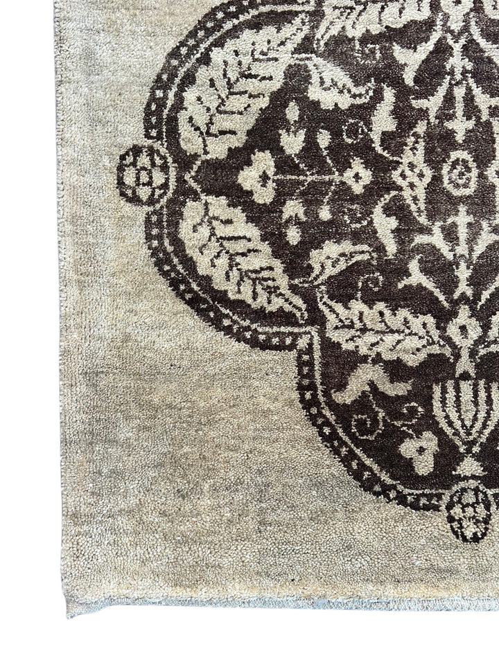 Noir Fleur – Charcoal &amp; Ivory Grey Floral Geometric Style Rug | 11’9” × 15’1”