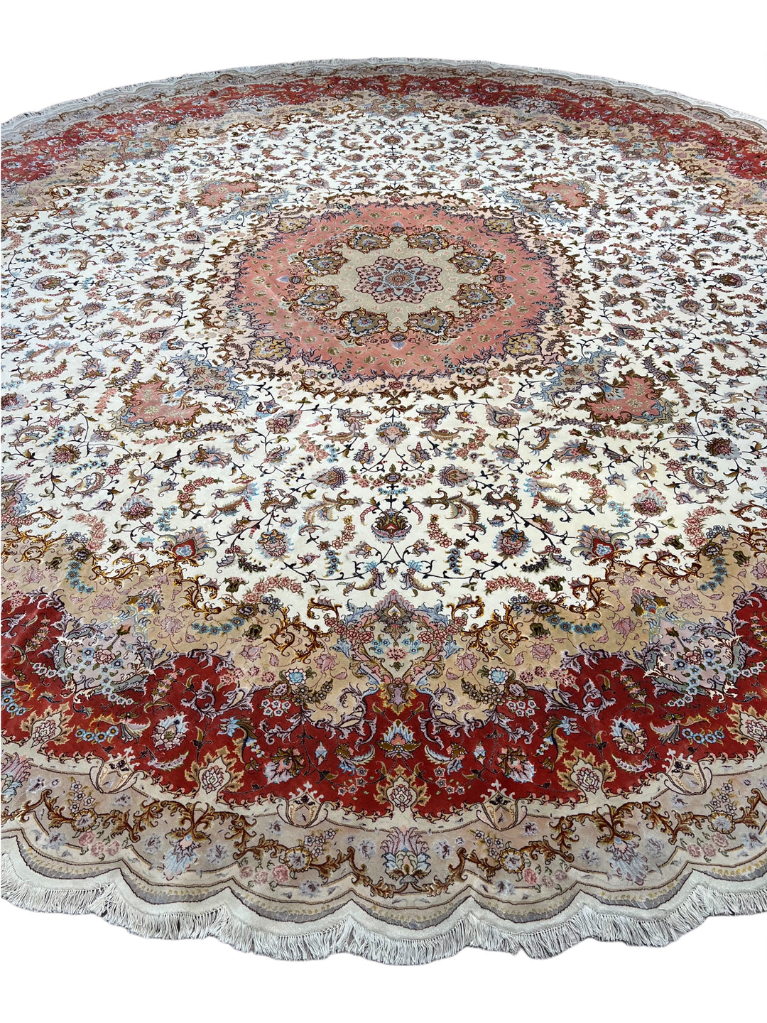 Imperial Rose – Vintage Persian Tabriz Round Rug, Circa 1970 | 15’10” × 16’3”