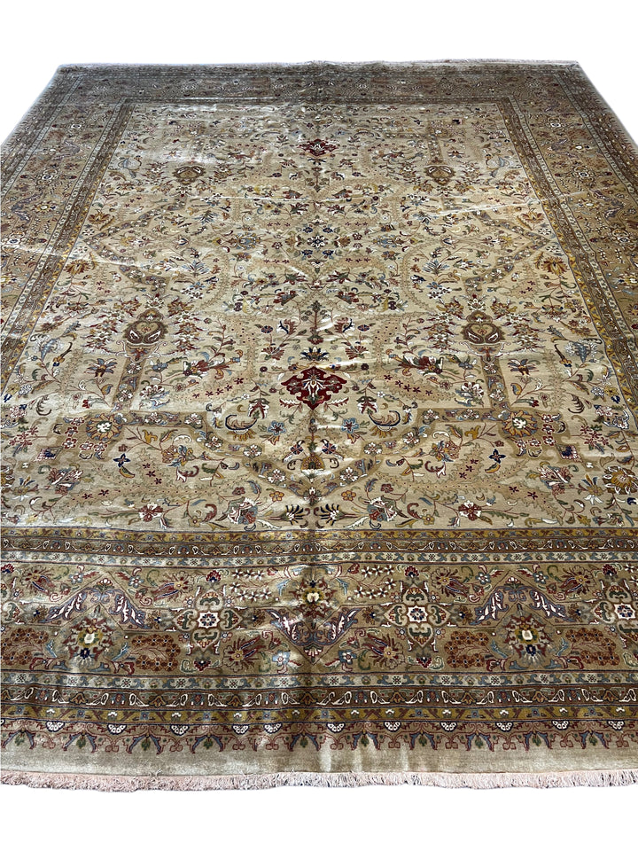 Bellmont Heritage – Beige, Olive &amp; Burgundy Tabriz Style Rug | 11’9” × 14’11”