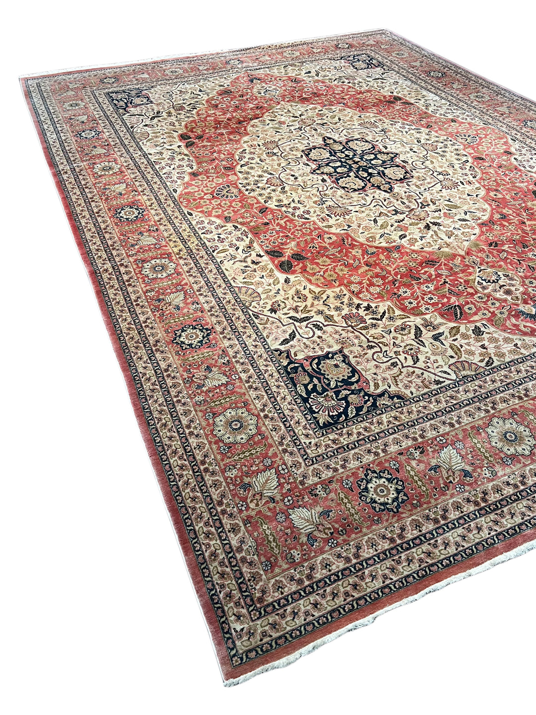 Rosavelle – Rose Red &amp; Ivory Traditional Floral Medallion Rug | 11’10” × 16’2”