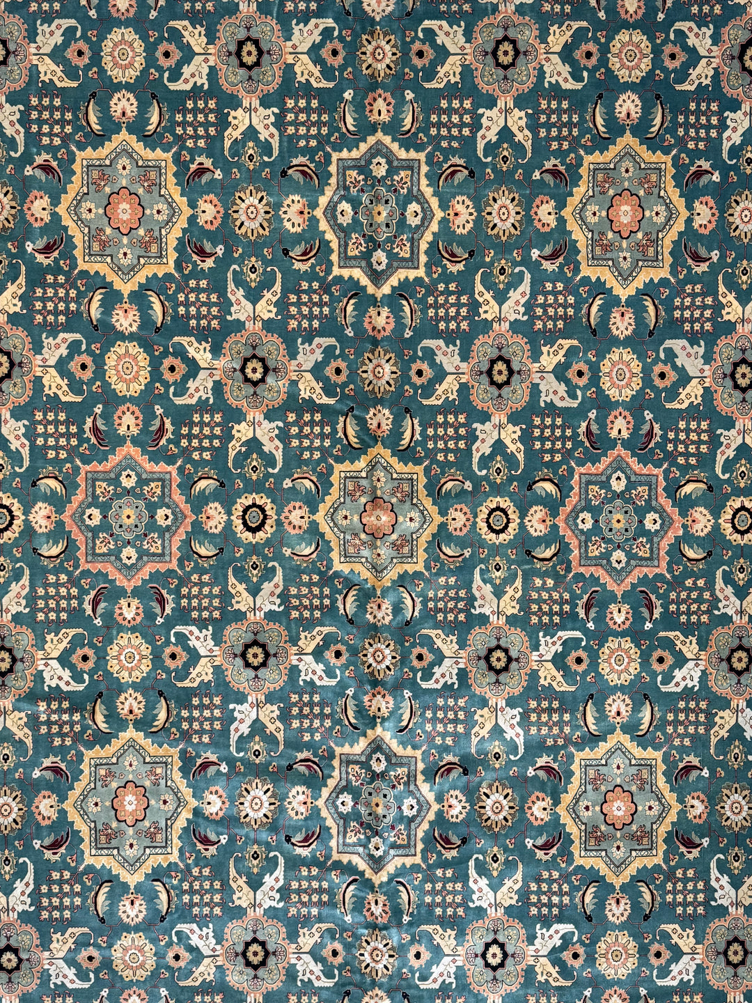 Aldermere – Deep Teal &amp; Ivory Traditional Agra Style Rug | 11’10” × 17’8”