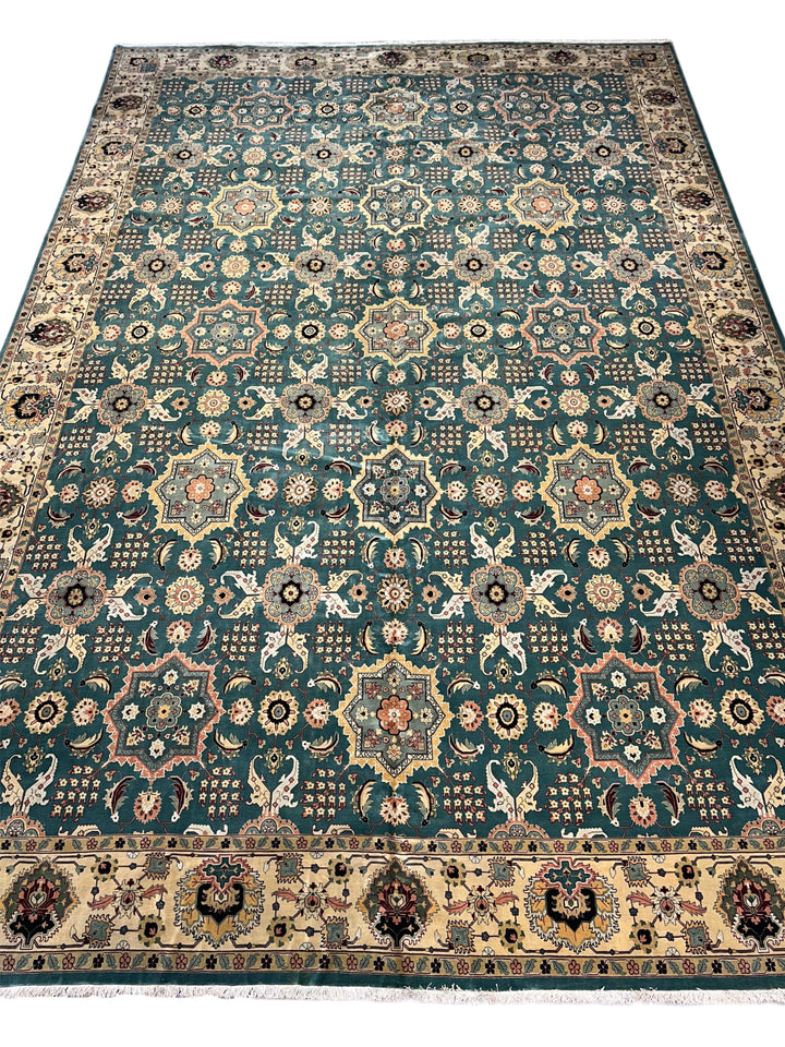 Aldermere – Deep Teal &amp; Ivory Traditional Agra Style Rug | 11’10” × 17’8”